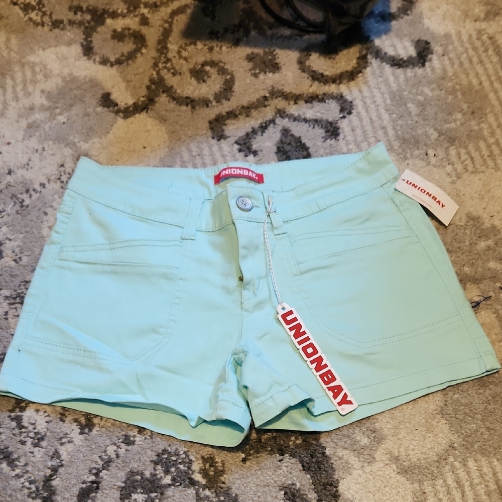 UNIONBAY Mint Green Shorts Classic Summer Style
